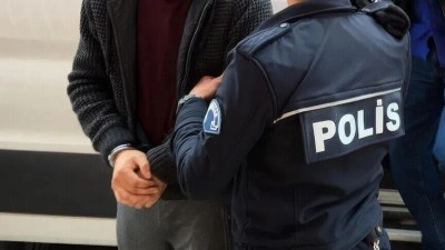 Ankara'da uyuşturucu ticareti yapan ve kullanımını &ouml;zendiren 63 ş&uuml;pheli yakalandı