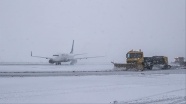 Ankara Esenboğa Havalimanı&#039;nda kar yağışı için önlemler alındı