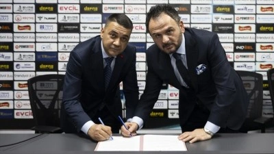 Ankara Ke&ccedil;i&ouml;reng&uuml;c&uuml;, Emre G&ouml;kdemir İnşaat ile sponsorluk anlaşmasını yeniledi