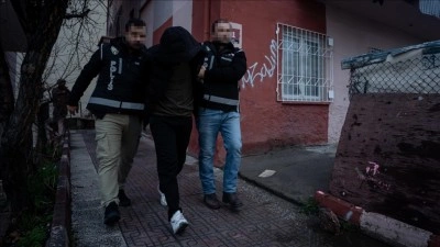 Ankara merkezli 5 ilde su&ccedil; &ouml;rg&uuml;t&uuml;ne y&ouml;nelik operasyonlarda 37 ş&uuml;pheli g&ouml;zaltına alındı