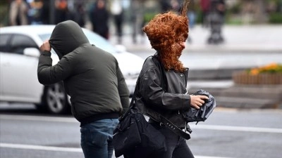 Ankara'nın g&uuml;neyinde kuvvetli r&uuml;zgar ve fırtına bekleniyor