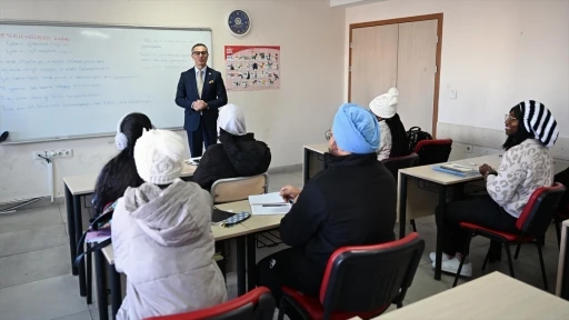 Ankara &Uuml;niversitesi T&Ouml;MER 500 bin yabancıya T&uuml;rk&ccedil;e &ouml;ğretti