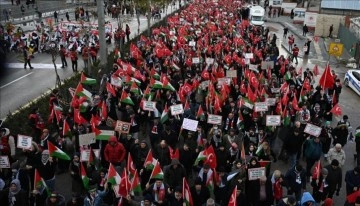 Ankara'da binlerce kişinin katılımıyla "Büyük Gazze Yürüyüşü ve Mitingi" düzenlendi