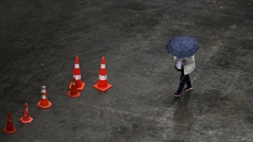 Ankara'da sağanak ve kuvvetli fırtına etkili oluyor