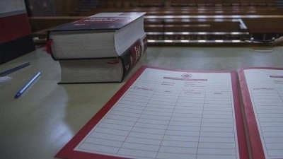 Annesi tarafından şikayet edilen kişi hakkında "evde sigara i&ccedil;meme" kararı