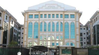 Antalya B&uuml;y&uuml;kşehir Belediyesine y&ouml;nelik soruşturmada 2 zanlı tutuklandı