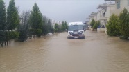 Antalya'da sağanak nedeniyle evlerinde mahsur kalan 40 kişi kurtarıldı