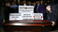 Antalya Hali'nde 'tabutlu' protesto