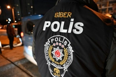 Antalya merkezli 27 ilde d&uuml;zenlenen yasa dışı bahis operasyonunda 72 kişi yakalandı