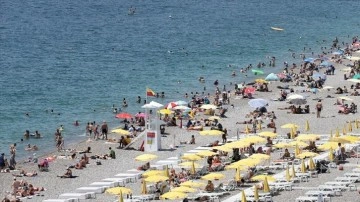 Antalya ve Muğla sahillerinde güneşli hava yoğunluğu