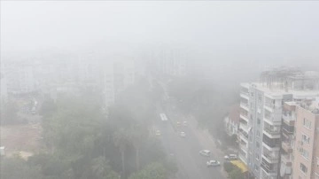 Antalya'da sis ve toz taşınımı etkili oldu