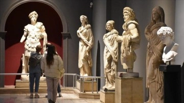 Antalya'daki müze ve ören yerleri 2023'te 3 milyonu aşkın ziyaretçi ağırladı
