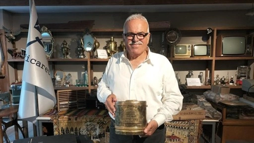Antalyalı esnafın üç tekerlekli bisikletle başlayan merakı koleksiyona dönüştü