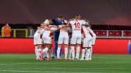 Antalyaspor, gelecek sezon ligi ilk 5'te tamamlayarak Avrupa'ya gitmeyi hedefliyor