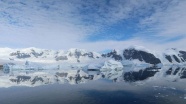 Antarktika'dan kopan dev buz dağı kıyıdan açılıyor