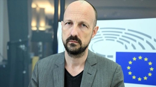 AP üyesi Botenga'ya göre AB, İsrail'le ortaklığı gözden geçirmek yerine derhal iptal etmeli