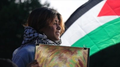 AP &uuml;yesi Hassan'ın, Paris'te g&ouml;zaltına alınması tepki &ccedil;ekti