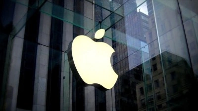 Apple yarım asırlık yolculuğunda b&uuml;y&uuml;k teknoloji şirketleri arasındaki yerini koruyor