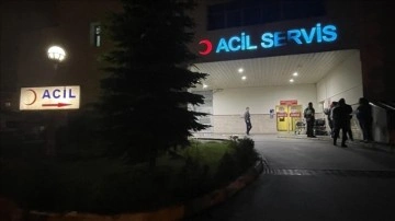 Ardahan'da 25 lise öğrencisi gıda zehirlemesi şüphesiyle hastaneye başvurdu