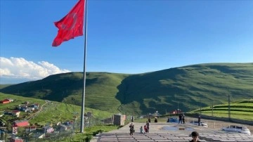 Ardahan'daki "Atatürk silüeti" bu yıl da izlenmeye başlandı