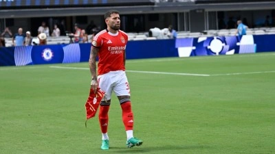 Arjantinli futbolcu Nicolas Otamendi, River Plate'e transfer oldu