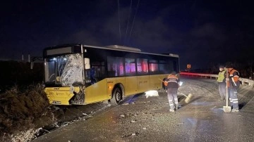 Arnavutköy’de İETT otobüsüyle minibüs çarpıştı, 3 kişi yaralandı