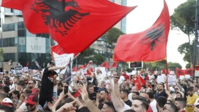 Arnavutluk'ta tepkilere sebep olan turizm projesini sunan firmanın 'alternatif aradığı' iddiası
