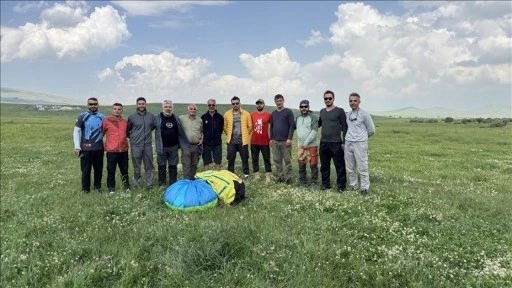 Artvin'de Türk Hava Kurumunca 10 kişiye yamaç paraşütü eğitimi verdi