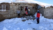 ASDEP ekipleri kara kışta devletin şefkat elini en ücra köylere ulaştırıyor