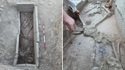 Aspendos'ta 2 bin 400 yıllık g&uuml;reş&ccedil;i mezarı keşfedildi