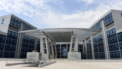 Ataşehir Belediyesine y&ouml;nelik operasyonda 18 ş&uuml;pheli g&ouml;zaltına alındı