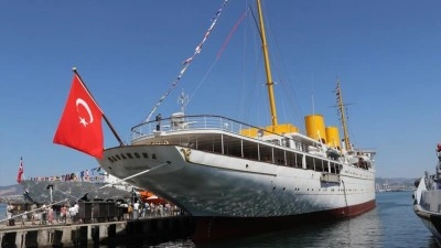 Atat&uuml;rk'&uuml;n manevi mirası TCG Savarona, ziyaret&ccedil;ilerini duygulandırıyor
