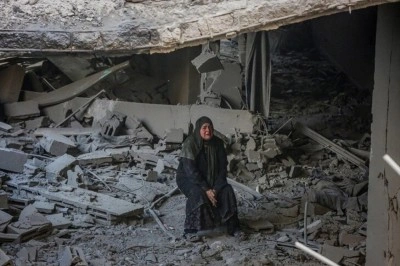 Ateşkese rağmen Gazze&rsquo;yi vuran İsrail Filistinlileri bir kez daha evsiz bıraktı