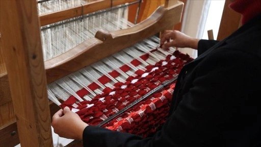 Atık malzemeler Muğlalı kadınların elinde yeniden şekil buluyor