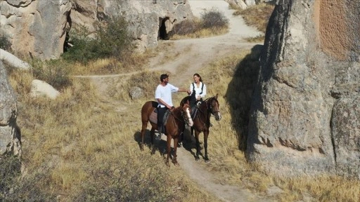 Atlarla büyüyen çift Kapadokya'da tanıştıkları çiftliği işletiyor