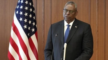 Austin, Papua Yeni Gine'yi ziyaret eden ilk ABD Savunma Bakanı oldu