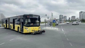 Avcılar'da İETT otobüsünün karıştığı kazada 2 kişi yaralandı