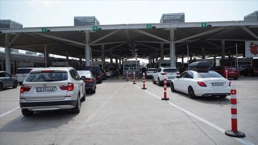 Avrupa'da yaşayan gurbetçilerin anavatanlarına gelişleri devam ediyor