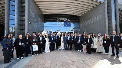 Avrupa'dan ve Ana Vatan'dan T&uuml;rk gen&ccedil;leri Br&uuml;ksel&rsquo;de ortak gelecek i&ccedil;in buluştu