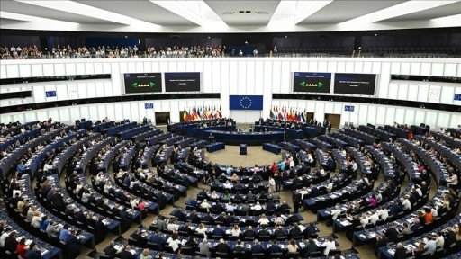Avrupa Parlamentosu gaz depoları dolum kurallarını onayladı