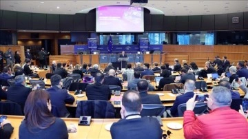 Avrupa Parlamentosu'nda "Afetin Yaralarını Sarmak İçin Dayanışma" paneli düzenlendi