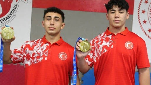Avrupa şampiyonu milli halterciler, 5'i altın 6 madalyanın gururunu yaşıyor