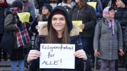 Avusturya'da başörtüsü yasağı protesto edildi