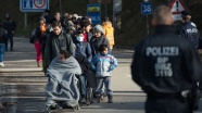 Avusturya'da mültecilere 'sokağa çıkma yasağı' geliyor