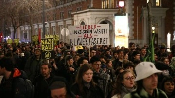 Avusturya’da aşırı sağ karşıtı gösteri düzenlendi
