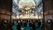 Ayasofya-i Kebir Cami-i Şerifi&#039;nde 87 yıl sonra ilk Ramazan Bayramı namazı kılındı