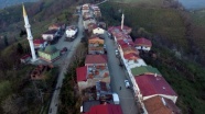 Aynı cadde üzerinde 1 dakika arayla iftar yapıyorlar
