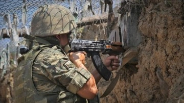Azerbaycan, çatışmalarda ölen 95 Ermeni askerin daha cesedini Ermenistan'a teslim etti