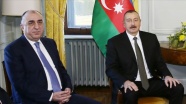 Azerbaycan Cumhurbaşkanı Aliyev Dışişleri Bakanı Memmedyarov'u görevden aldı