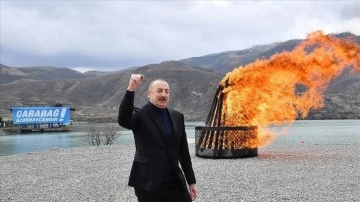 Azerbaycan Cumhurbaşkanı Aliyev, Karabağ'da Nevruz ateşini yaktı